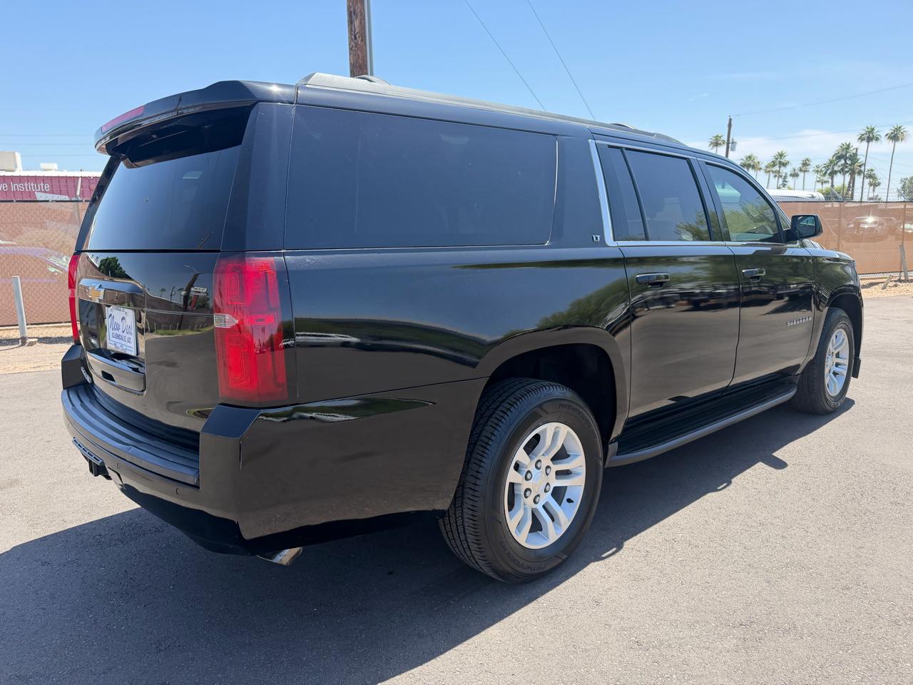 Chevrolet Suburban 2WD 4dr 1500 LT 2017