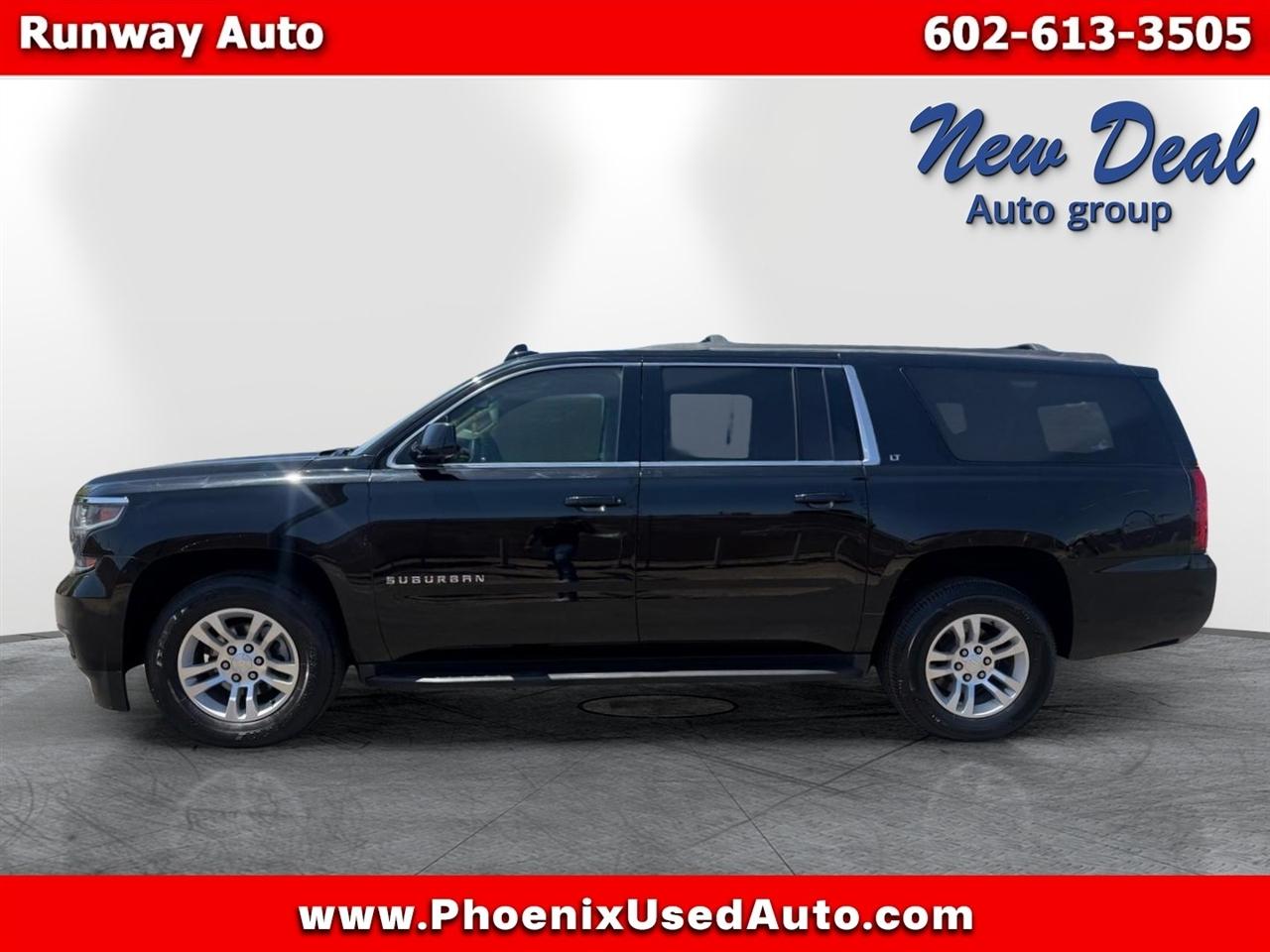 2017 Chevrolet Suburban LT - Photo 8