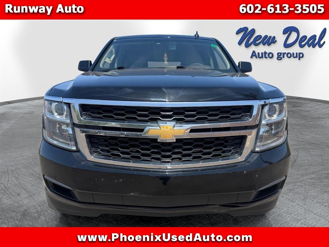 2017 Chevrolet Suburban LT - Photo 10