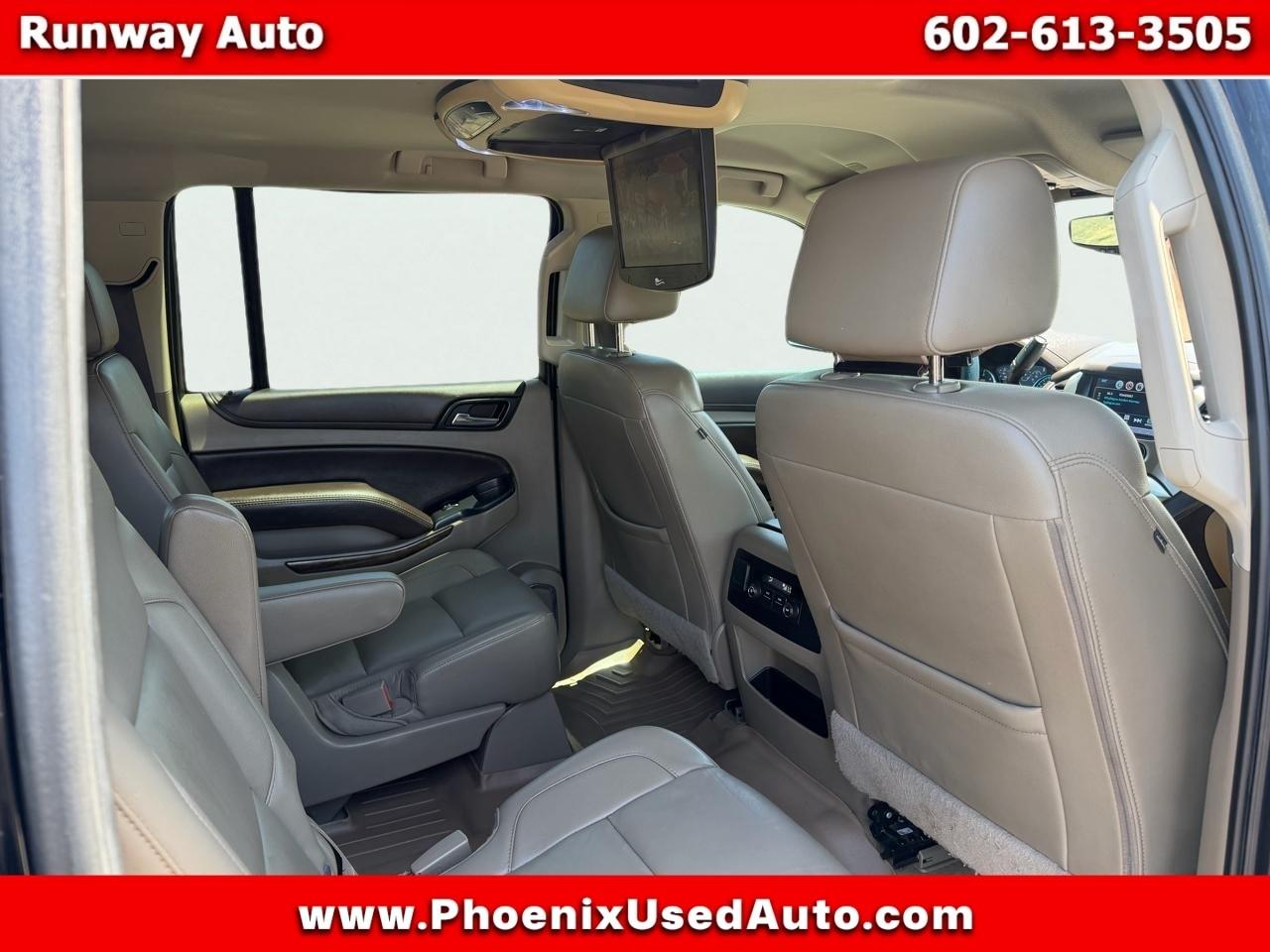 2017 Chevrolet Suburban LT - Photo 14
