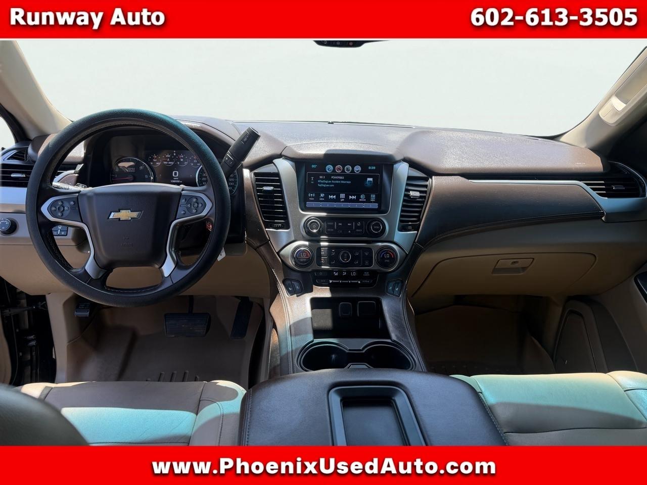 2017 Chevrolet Suburban LT - Photo 17