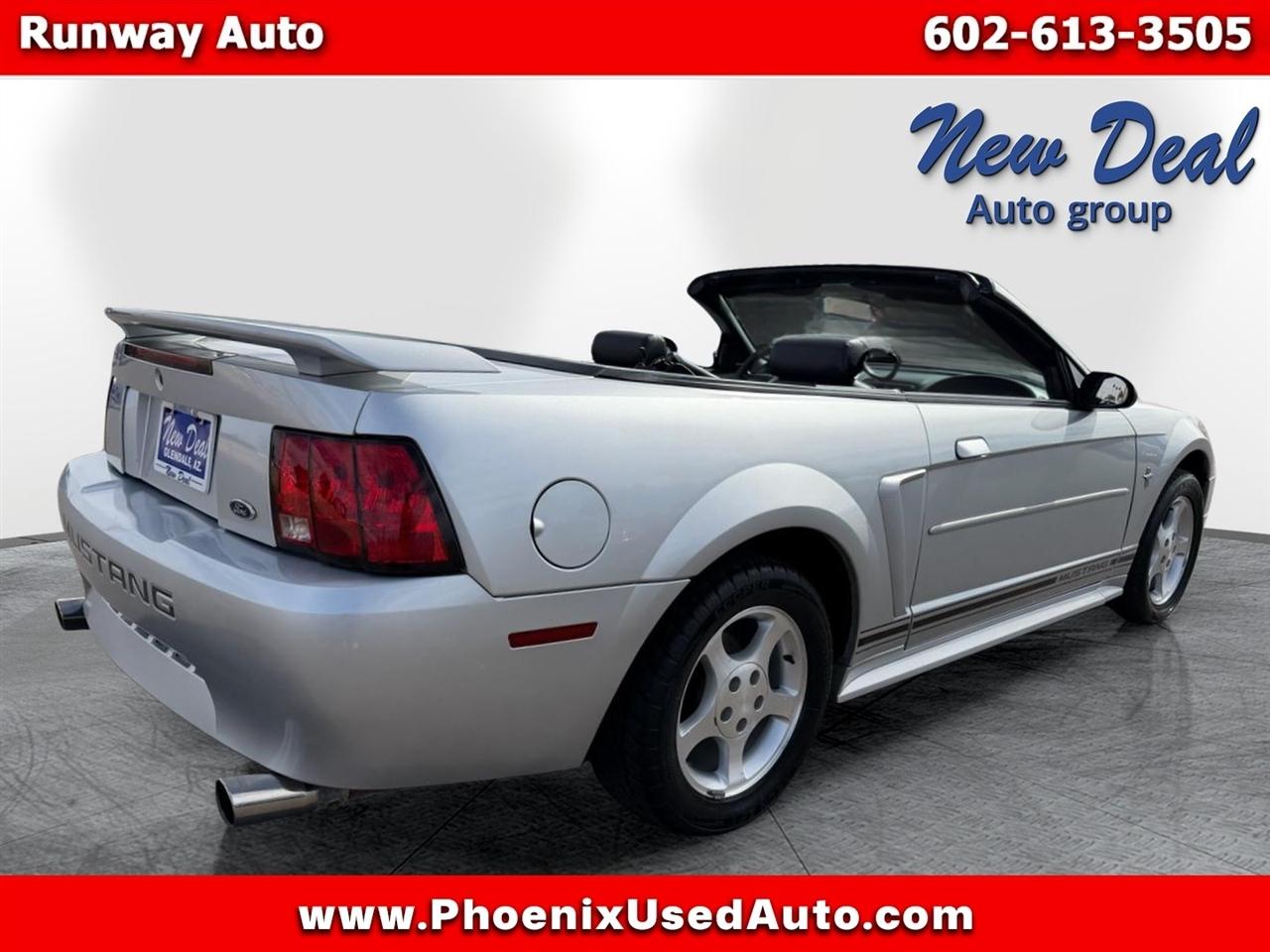 Ford Mustang 2dr Convertible Premium 2001