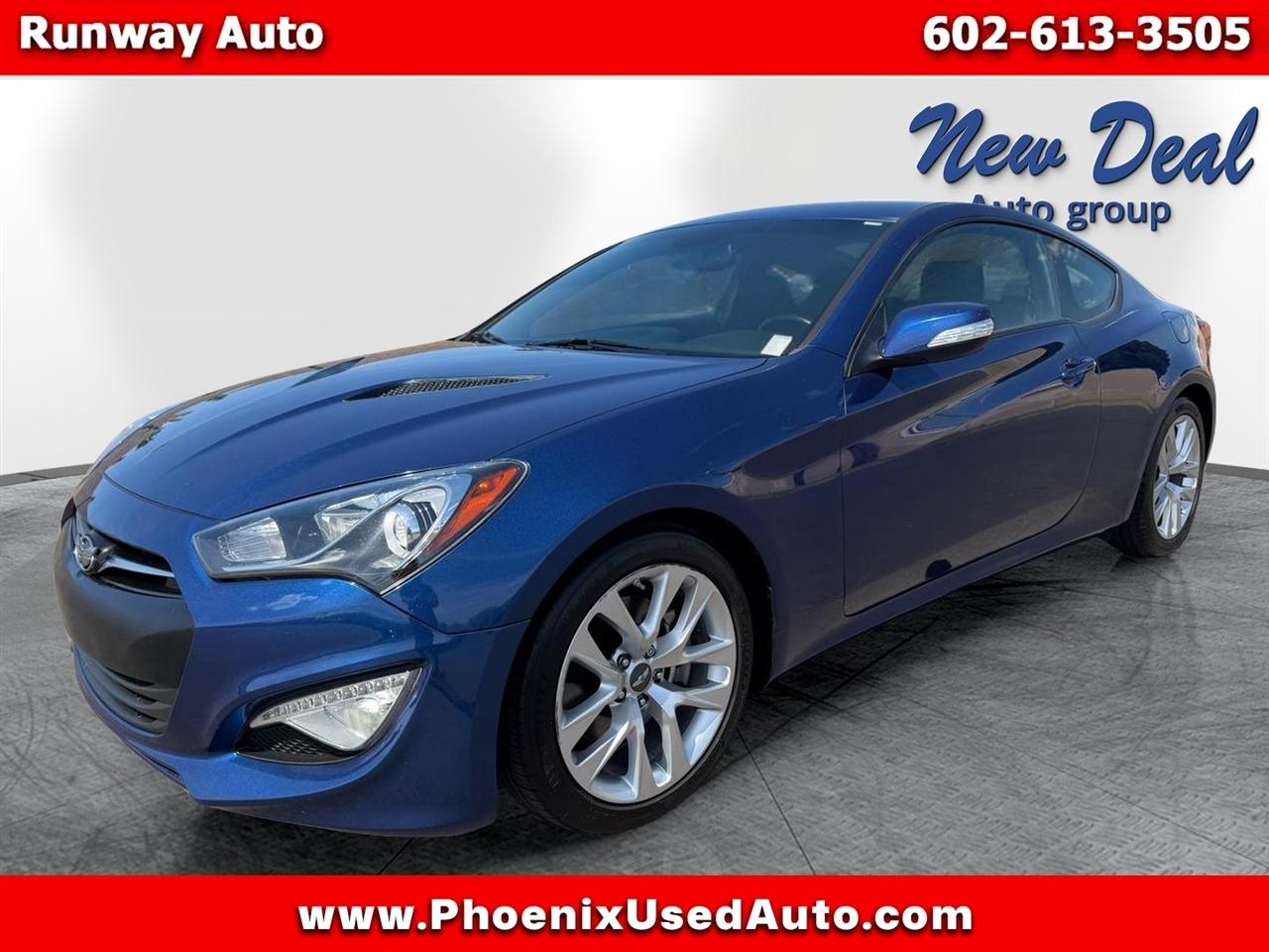 Hyundai Genesis Coupe 2dr 3.8L Man Base w/Black Seats 2015
