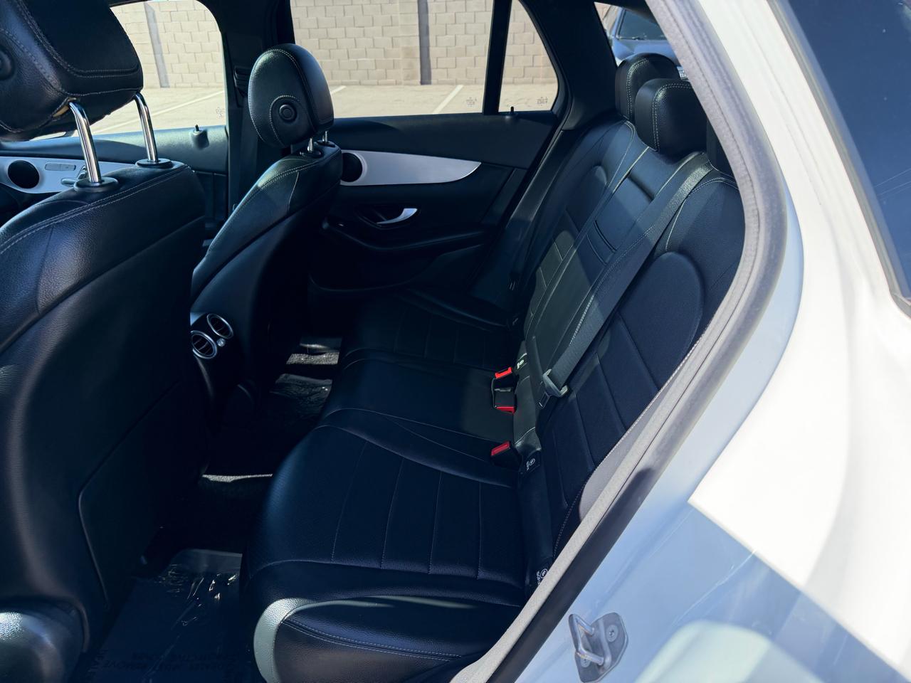Mercedes-Benz GLC GLC 300 SUV 2021