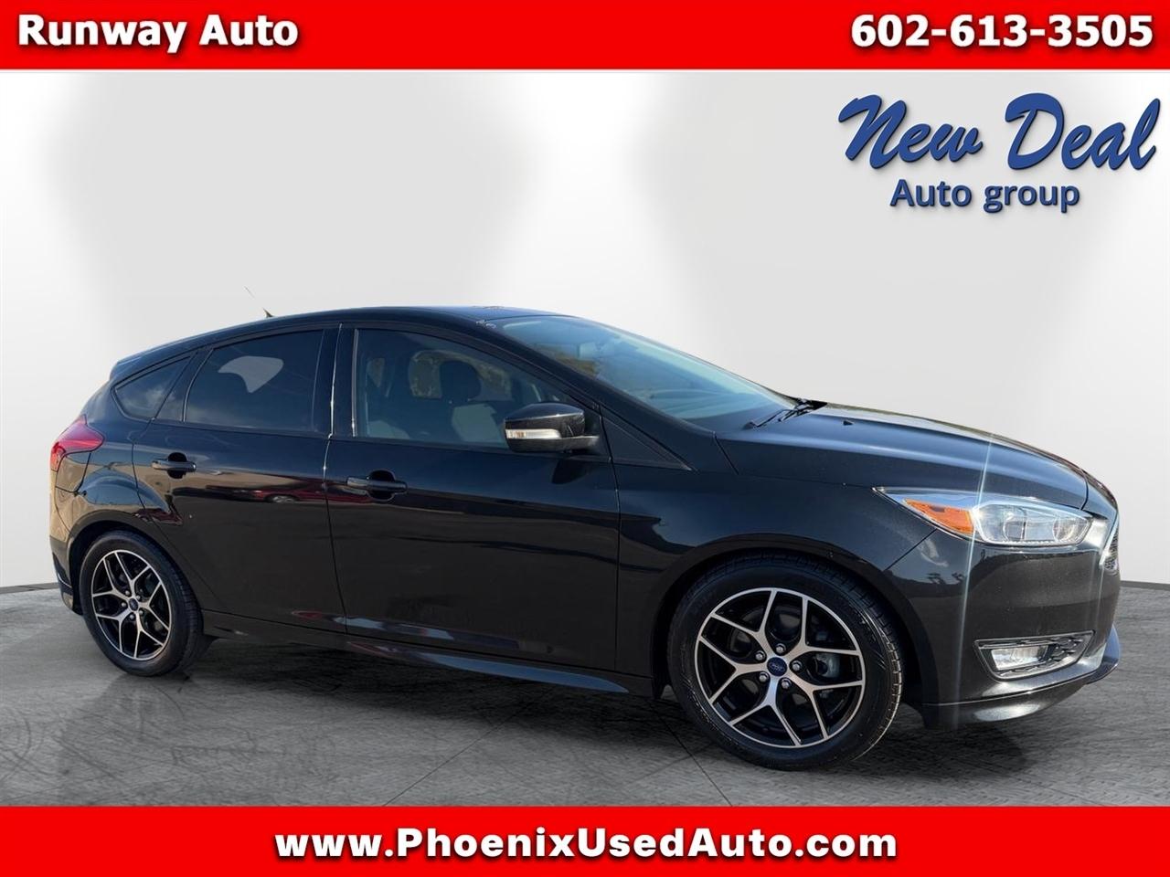 2015 Ford Focus 5 Door Hatch SE's photo