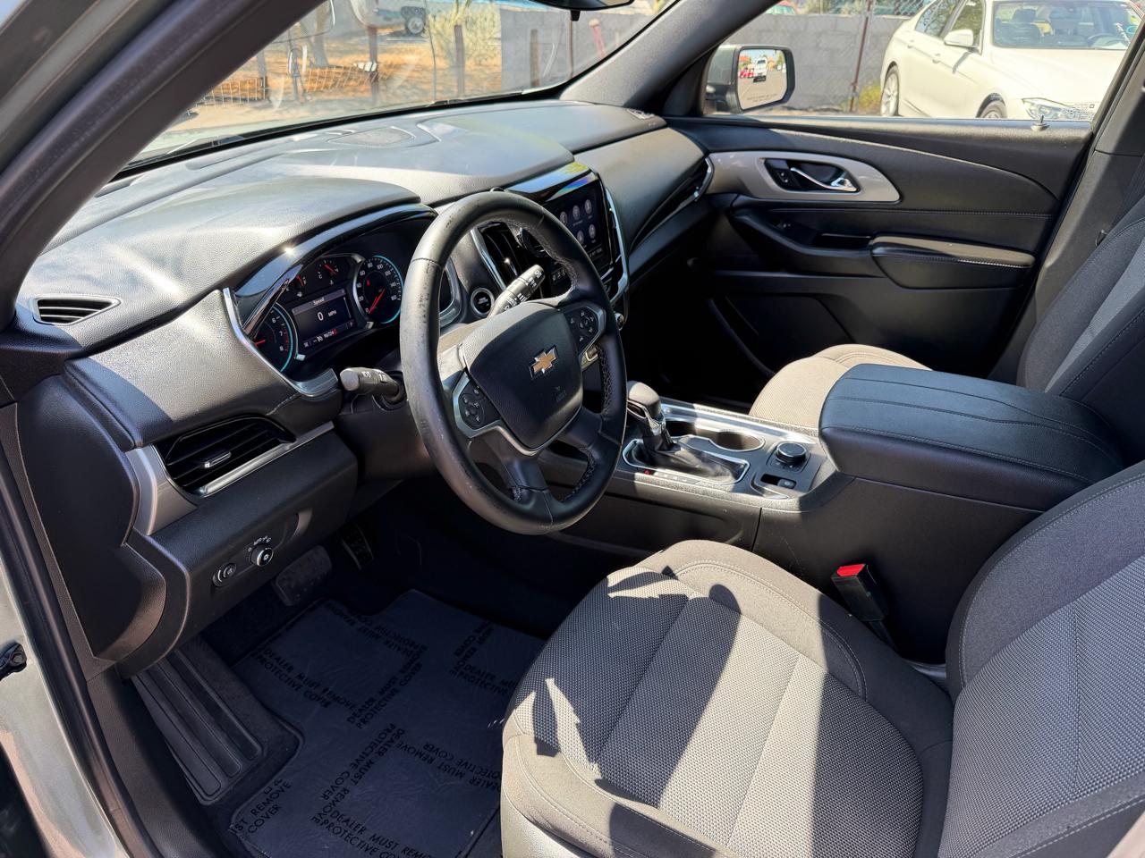 Chevrolet Traverse FWD 4dr LT Cloth w/1LT 2023