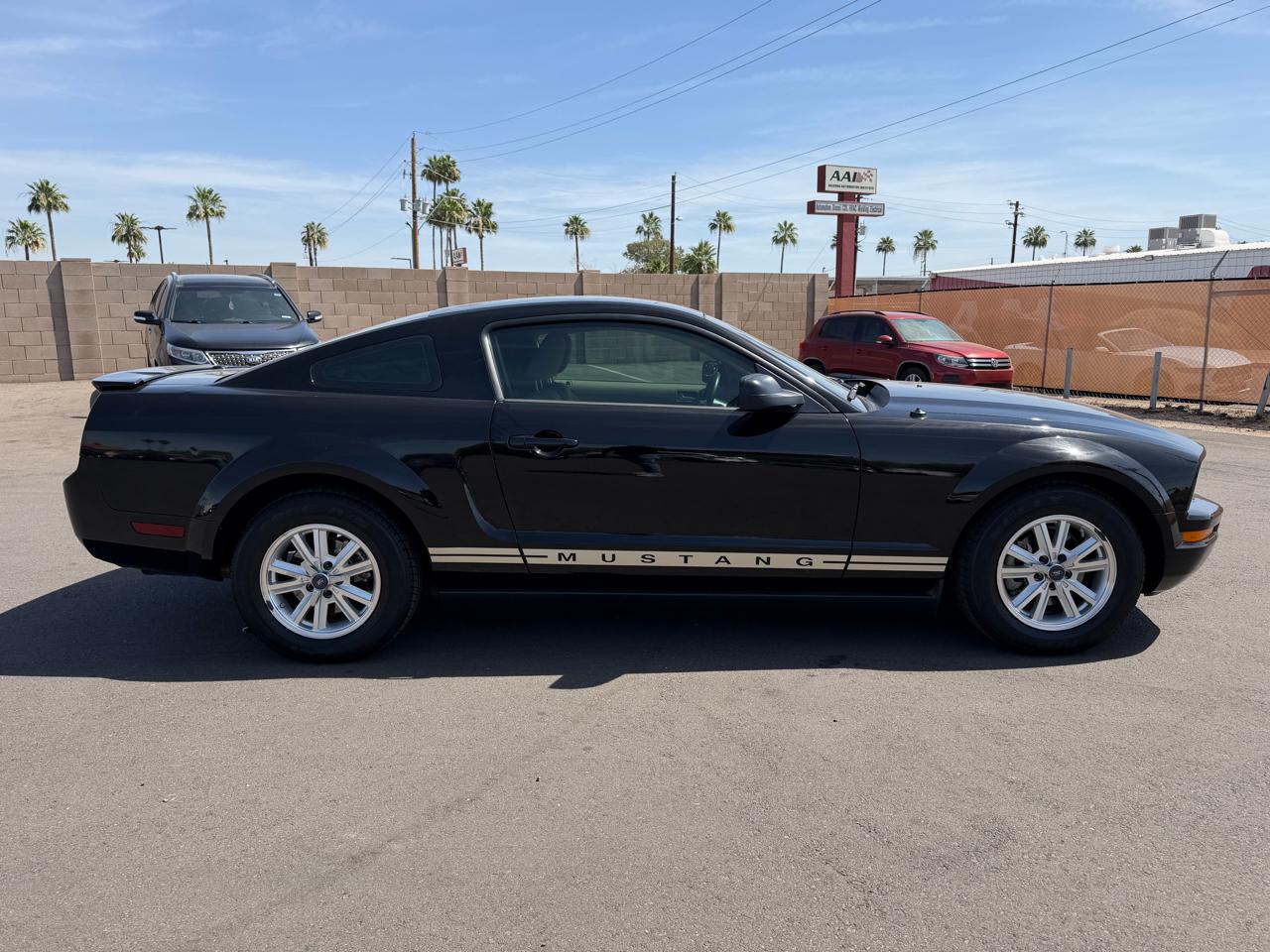 Ford Mustang 2dr Cpe Premium 2008