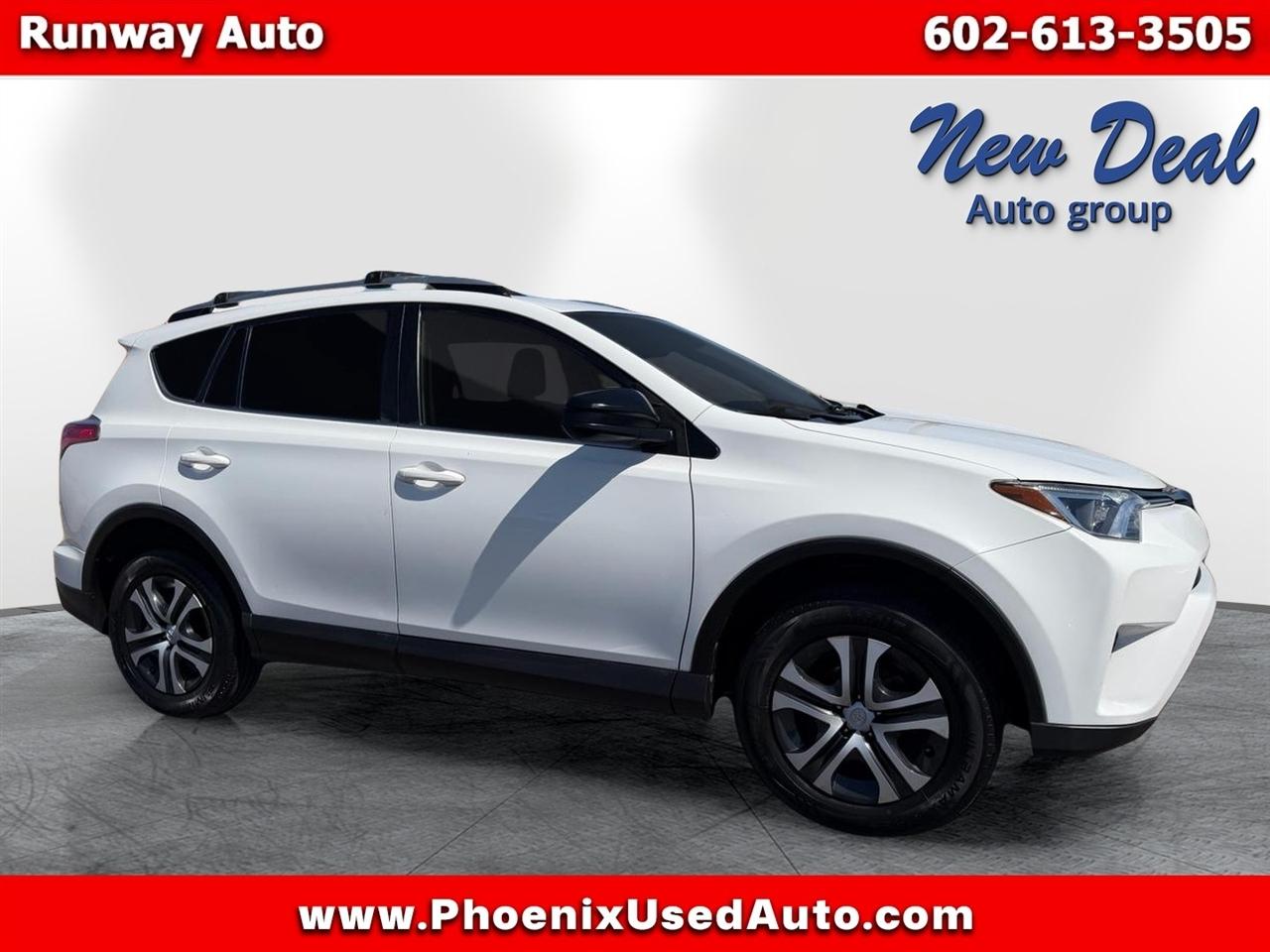 2018 Toyota RAV4 LE FWD (Natl)