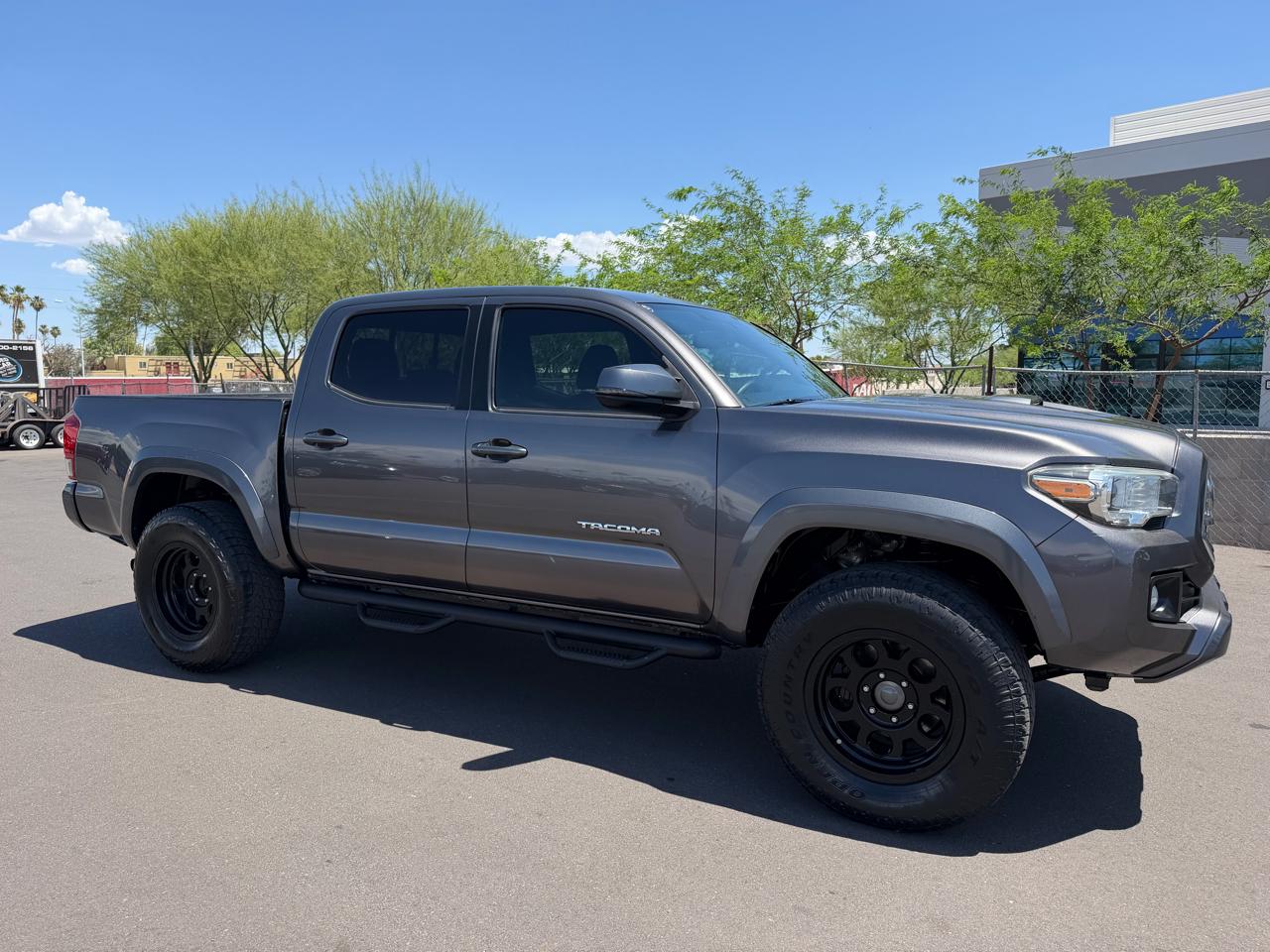 Toyota Tacoma 4WD Double Cab V6 MT TRD Off Road (Natl) 2016