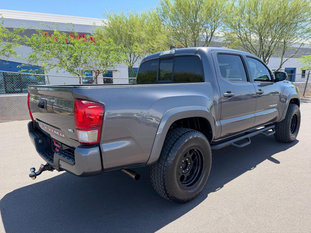 Toyota Tacoma 4WD Double Cab V6 MT TRD Off Road (Natl) 2016