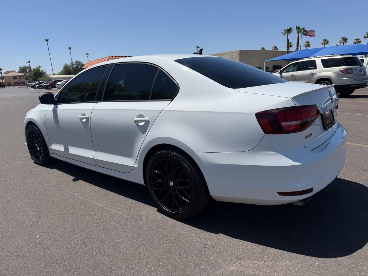 Volkswagen Jetta Sedan 4dr Auto 1.8T Sport PZEV 2016