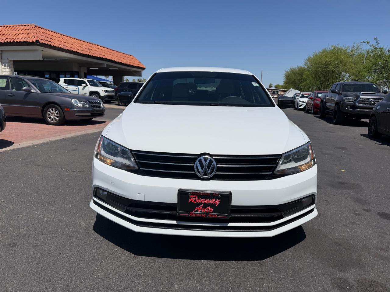Volkswagen Jetta Sedan 4dr Auto 1.8T Sport PZEV 2016