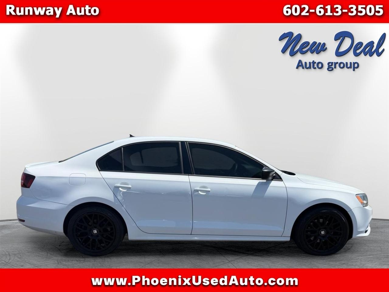Volkswagen Jetta Sedan 4dr Auto 1.8T Sport PZEV 2016