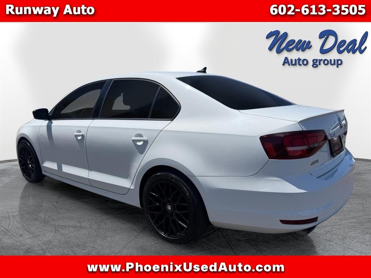Volkswagen Jetta Sedan 4dr Auto 1.8T Sport PZEV 2016