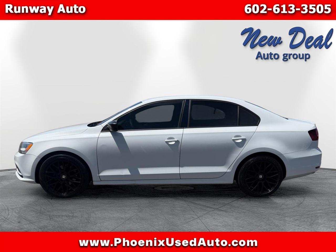 Volkswagen Jetta Sedan 4dr Auto 1.8T Sport PZEV 2016