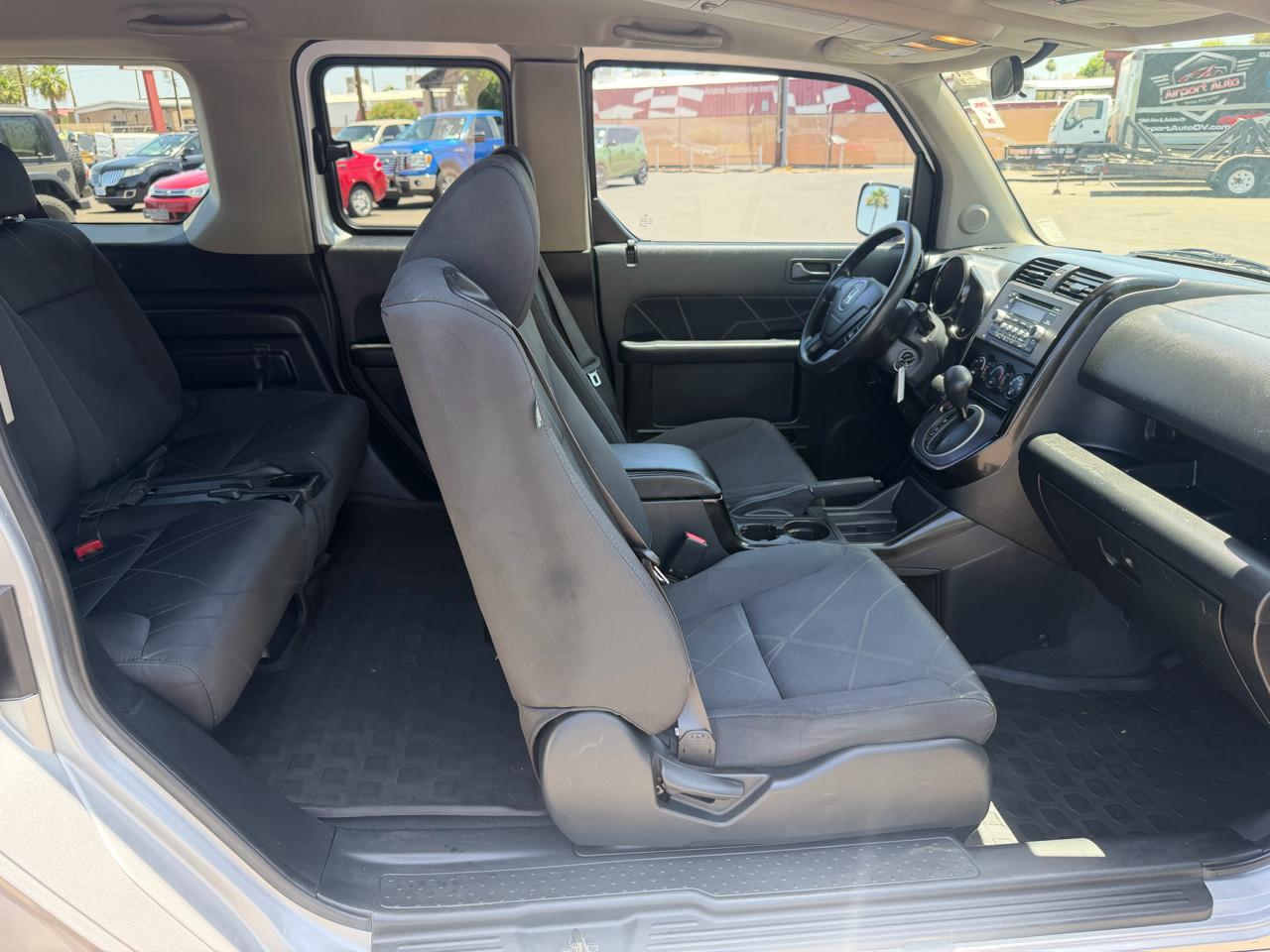 Honda Element 2WD 5dr Auto SC 2009