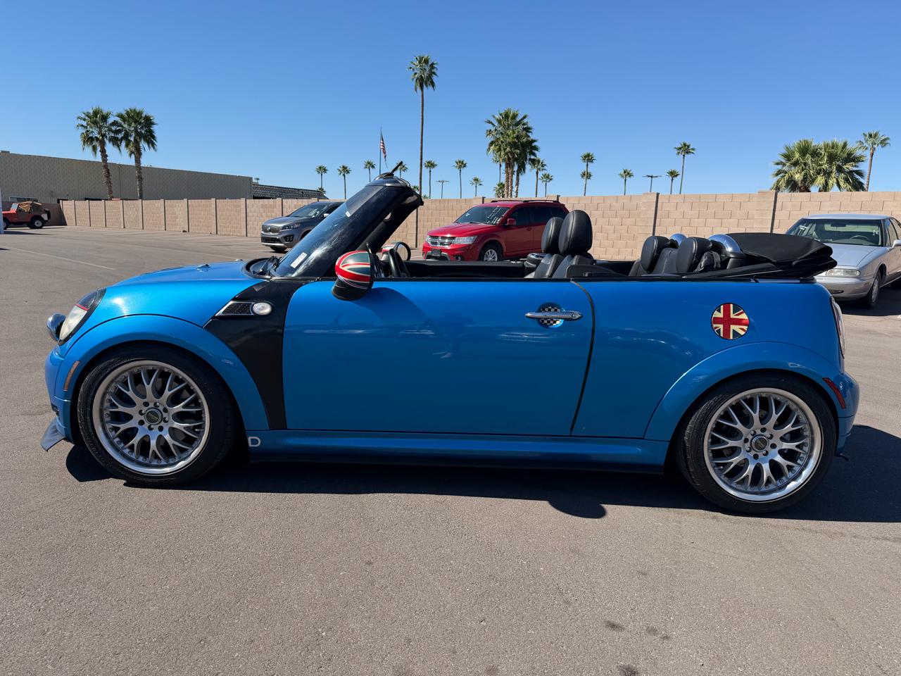 MINI Cooper Convertible 2dr S 2010