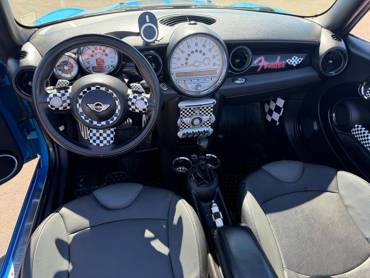 MINI Cooper Convertible 2dr S 2010