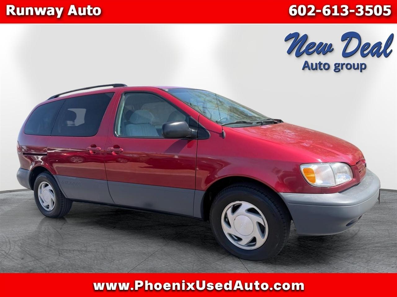 Toyota Sienna 5dr XLE 2000