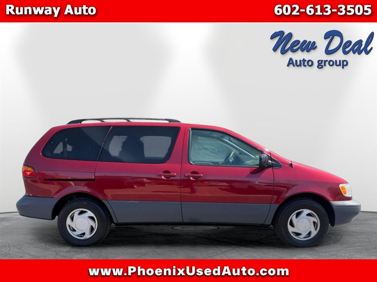 Toyota Sienna 5dr XLE 2000