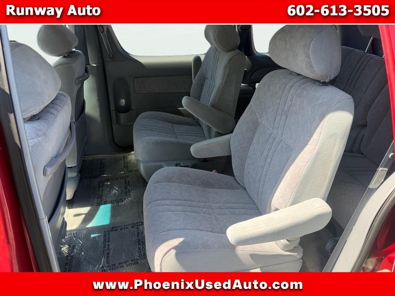Toyota Sienna 5dr XLE 2000