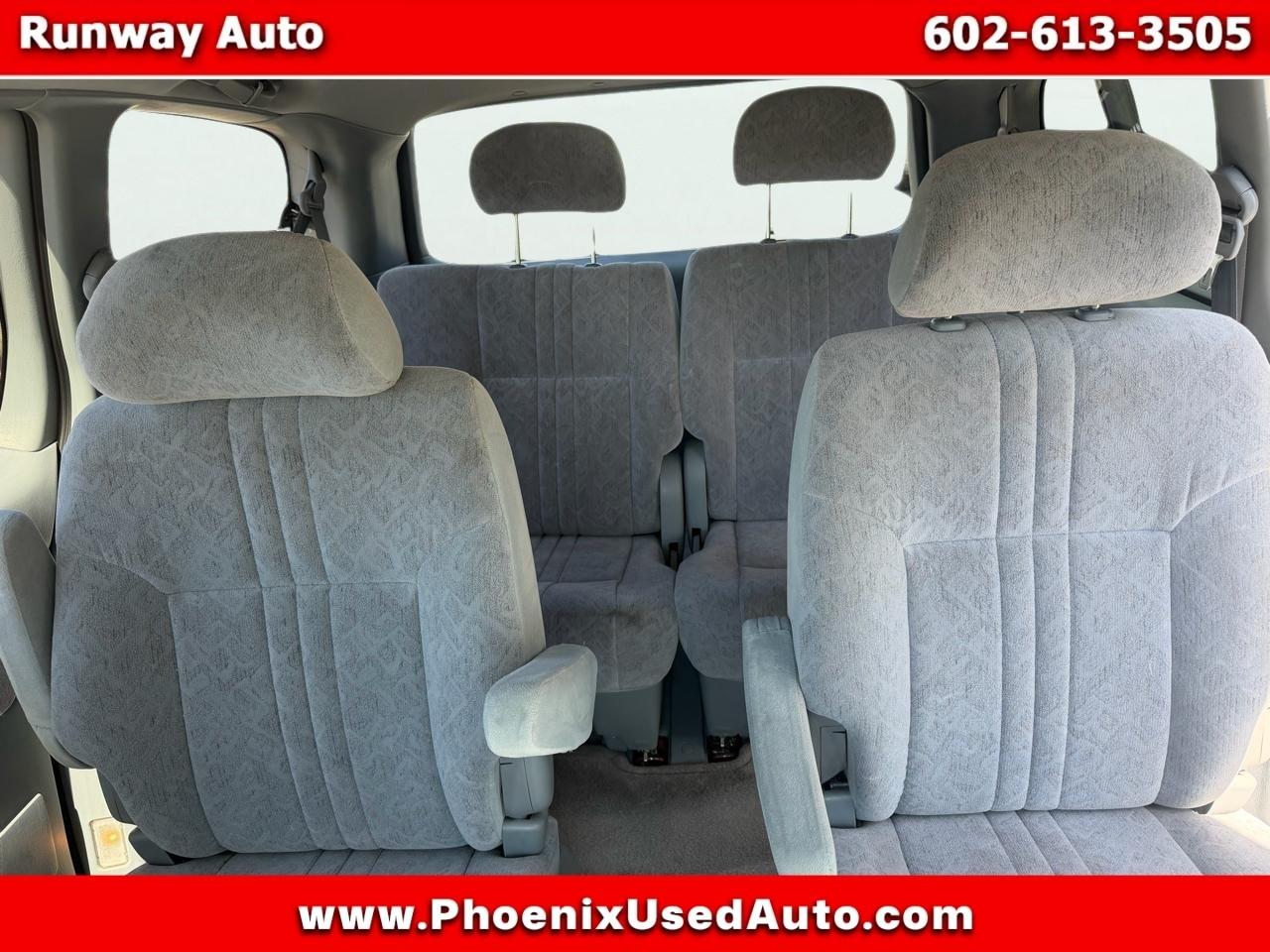 Toyota Sienna 5dr XLE 2000