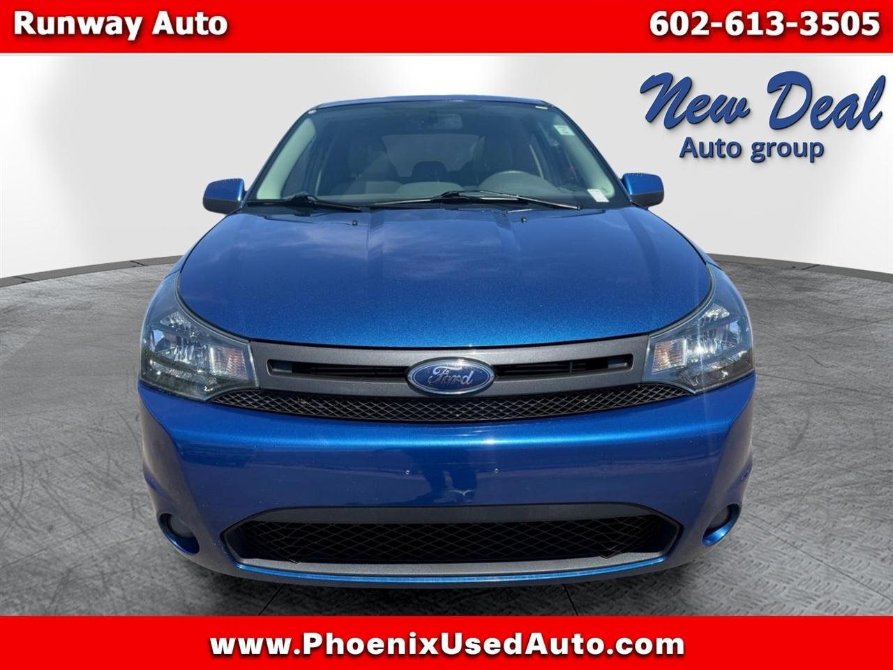 Ford Focus 2dr Cpe SES 2009