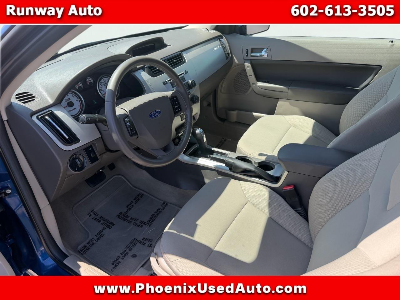Ford Focus 2dr Cpe SES 2009