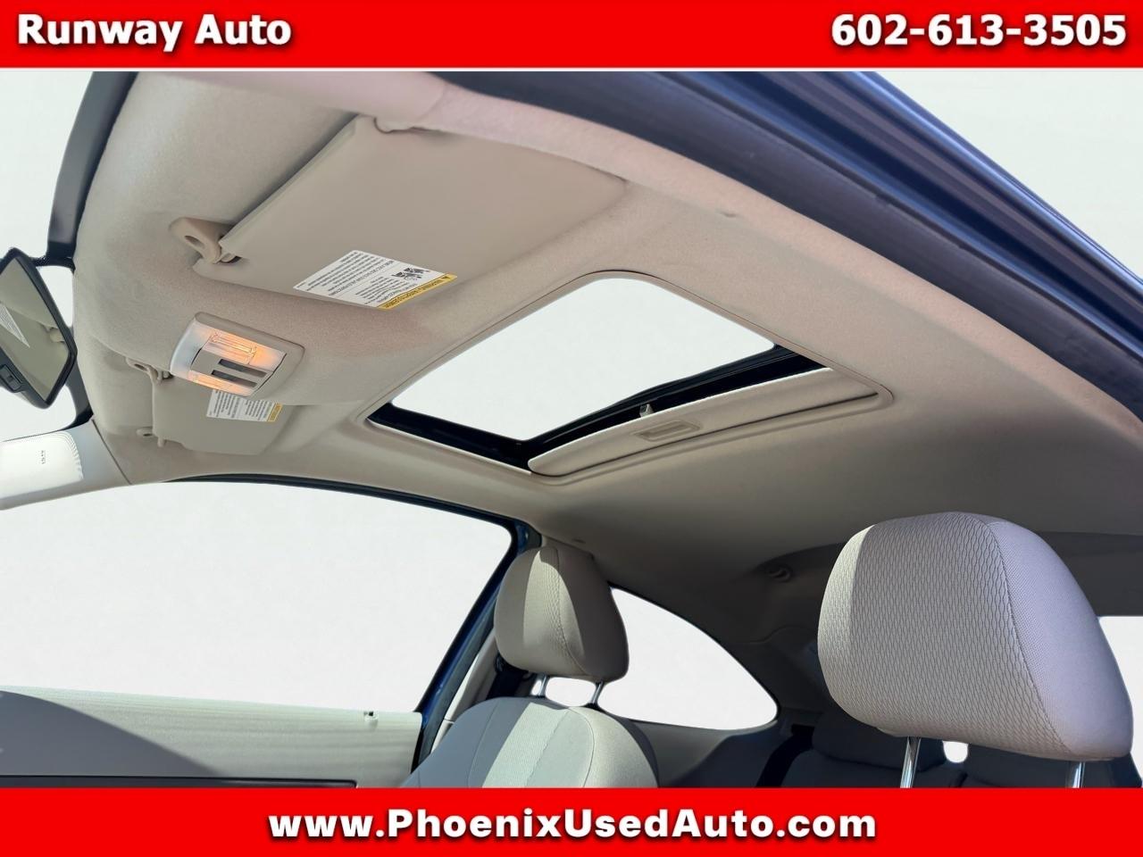 Ford Focus 2dr Cpe SES 2009