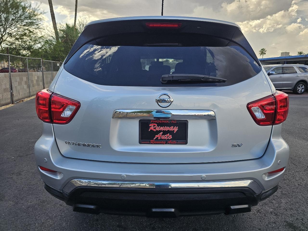Nissan Pathfinder FWD SV 2018