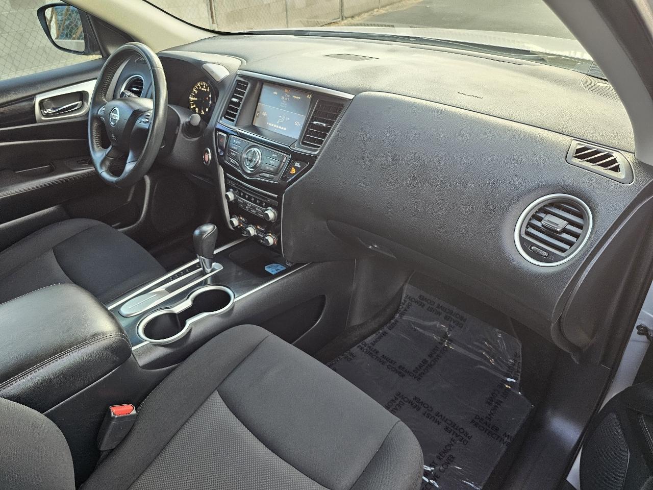 Nissan Pathfinder FWD SV 2018