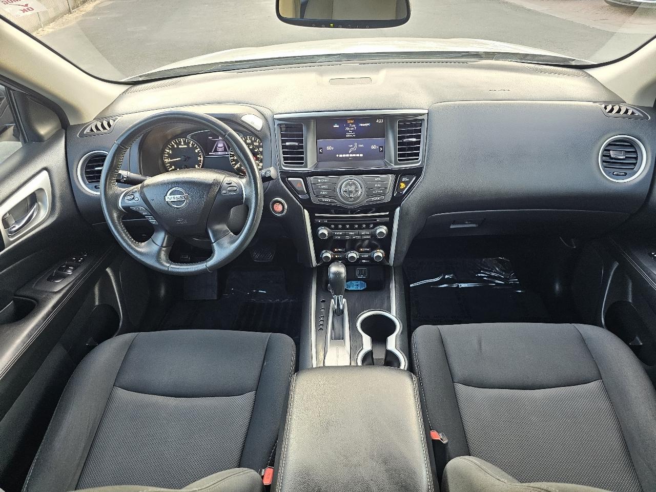 Nissan Pathfinder FWD SV 2018
