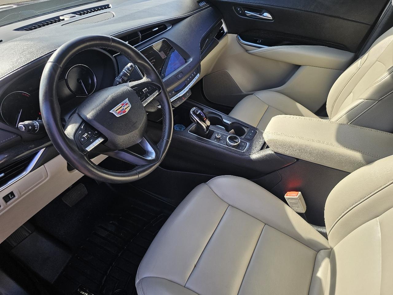 Cadillac XT4 FWD 4dr Premium Luxury 2020