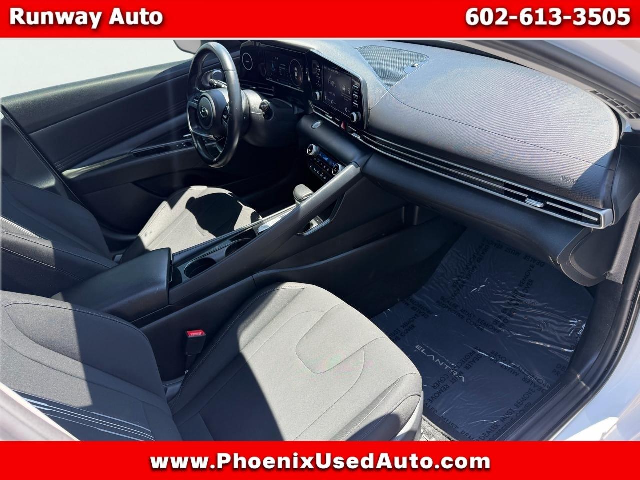 Hyundai Elantra SEL IVT *Ltd Avail* 2021