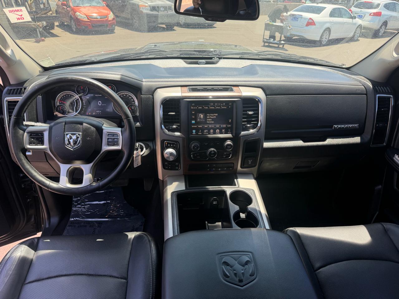 RAM 1500 Classic Laramie 4x4 Crew Cab 5'7" Box 2019