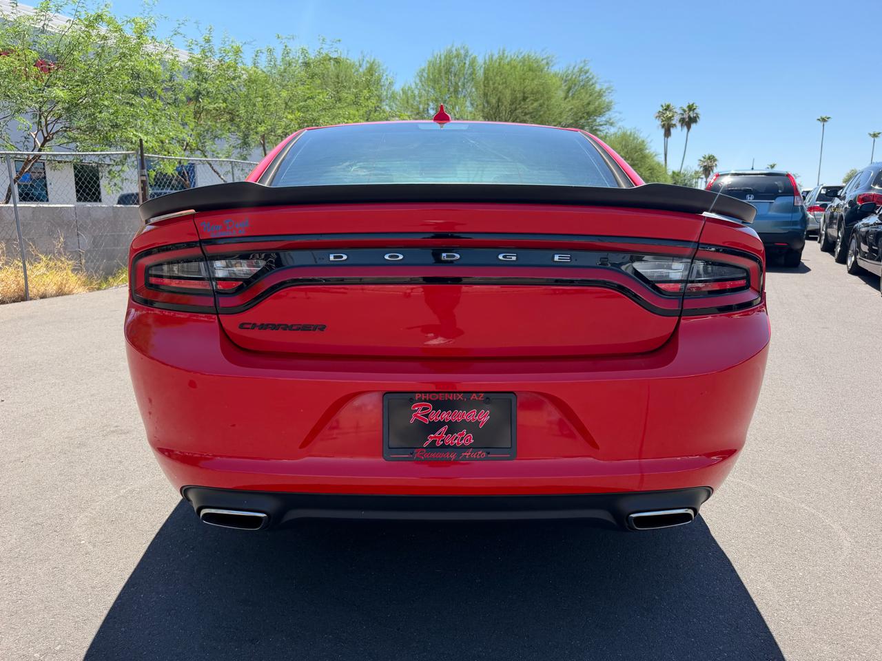Dodge Charger 4dr Sdn SXT RWD 2016