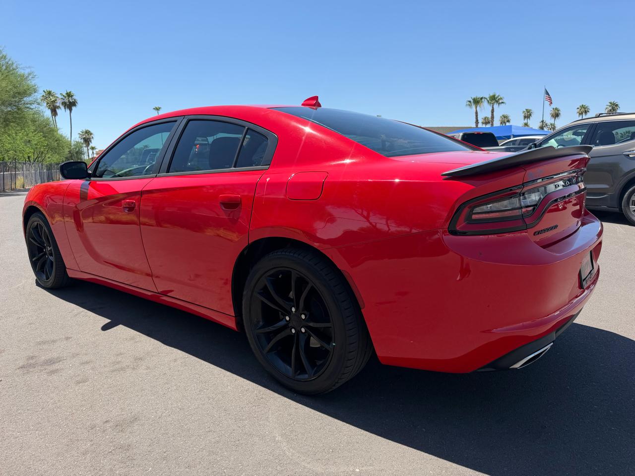 Dodge Charger 4dr Sdn SXT RWD 2016