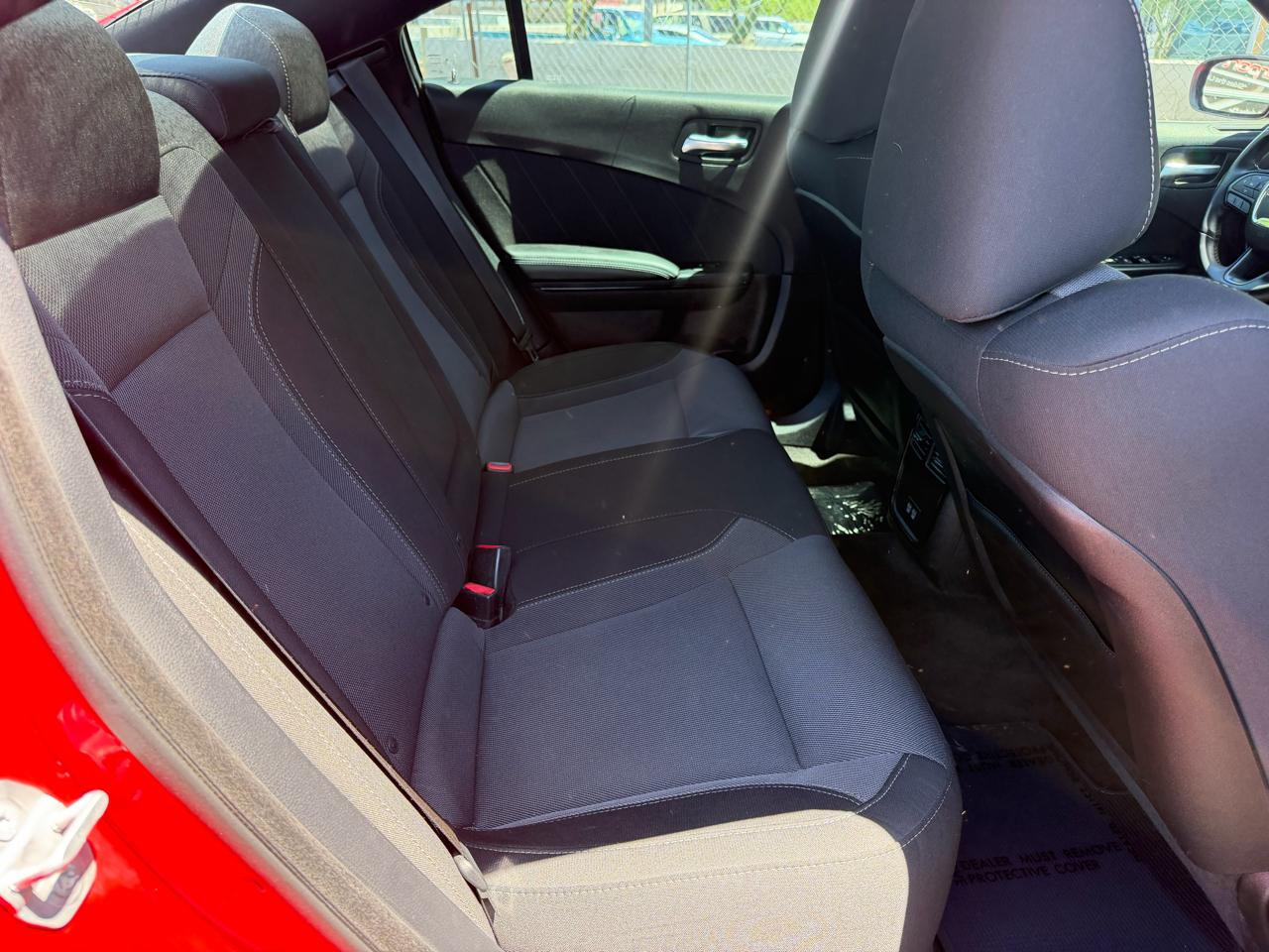 Dodge Charger 4dr Sdn SXT RWD 2016