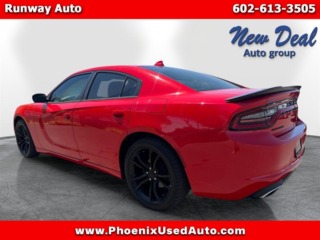 Dodge Charger 4dr Sdn SXT RWD 2016
