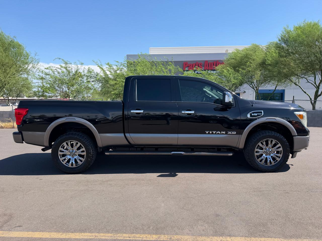 Nissan Titan XD 4WD Crew Cab Platinum Reserve Gas 2016