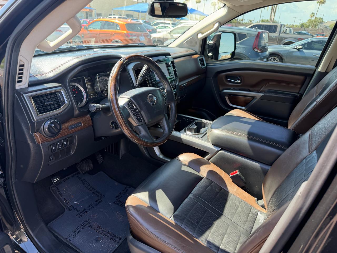 Nissan Titan XD 4WD Crew Cab Platinum Reserve Gas 2016