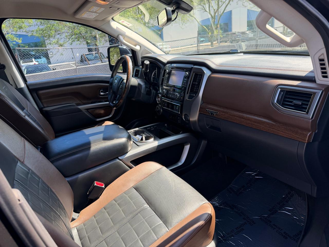 Nissan Titan XD 4WD Crew Cab Platinum Reserve Gas 2016