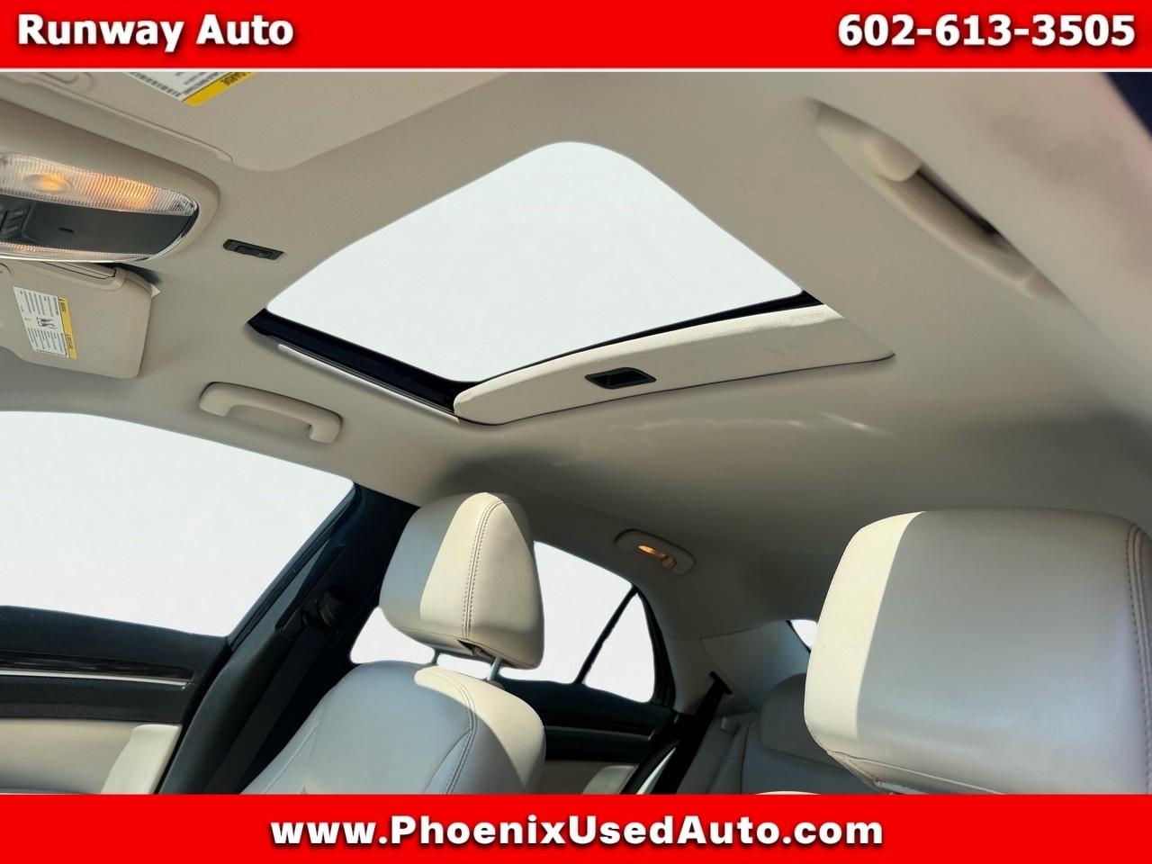 Chrysler 300 4dr Sdn Limited RWD 2015
