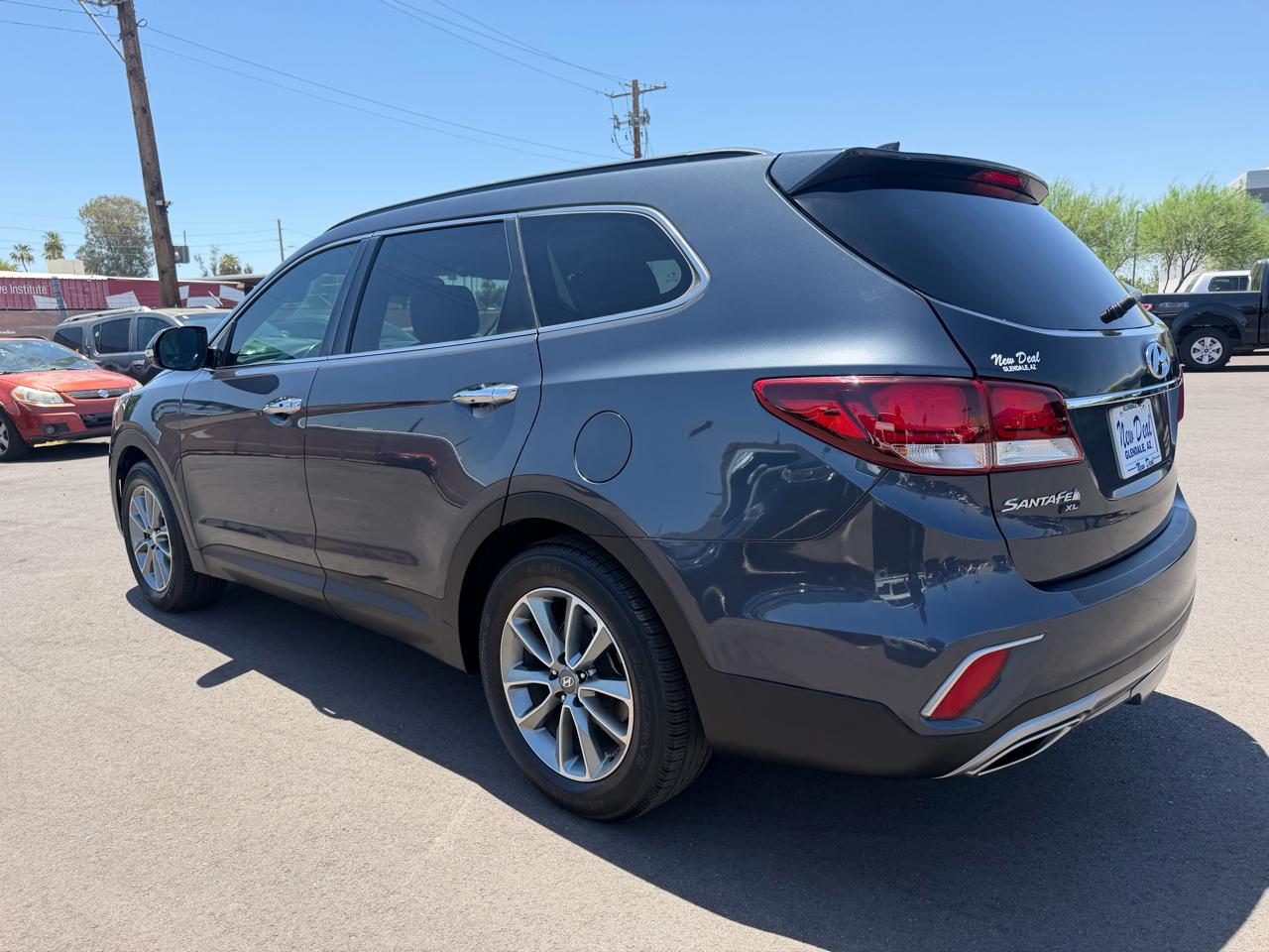 Hyundai Santa Fe XL SE FWD 2019