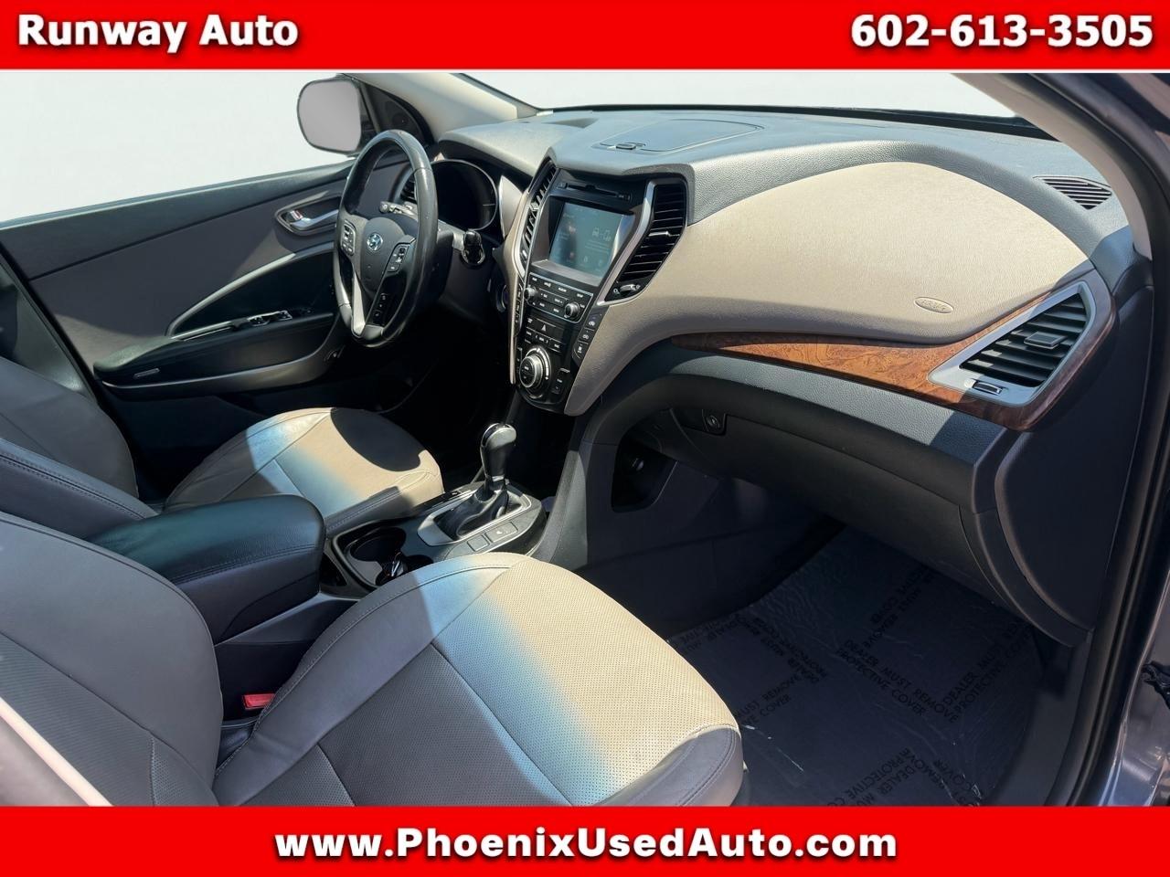 Hyundai Santa Fe XL SE FWD 2019