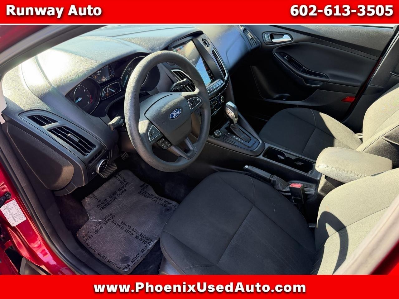 Ford Focus 4dr Sdn SE 2015