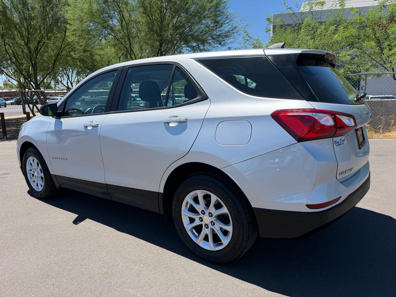 Chevrolet Equinox FWD 4dr LS w/1LS 2020