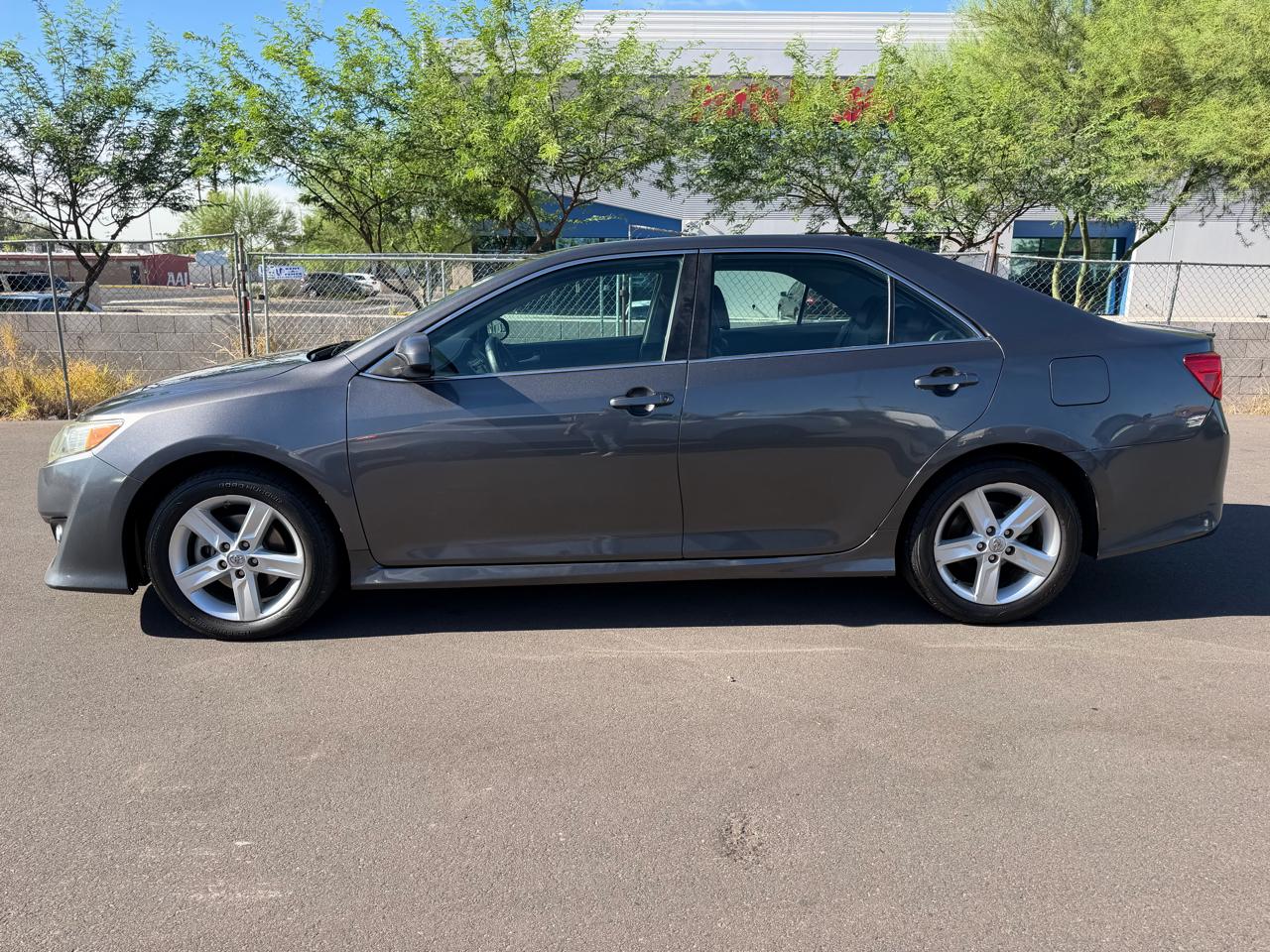 Toyota Camry 2014.5 4dr Sdn I4 Auto SE Sport (Natl) 2014