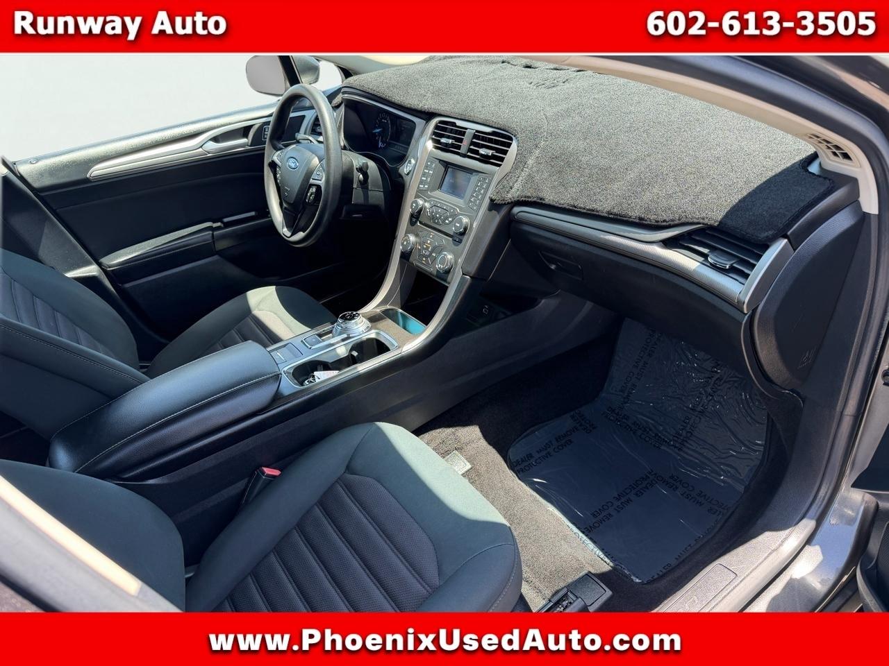 Ford Fusion SE FWD 2017