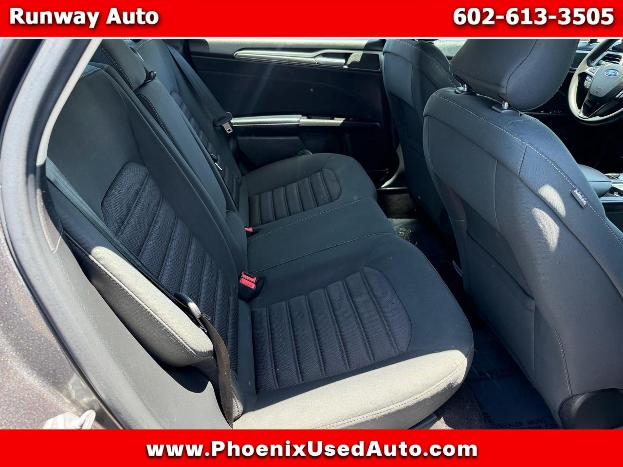 Ford Fusion SE FWD 2017